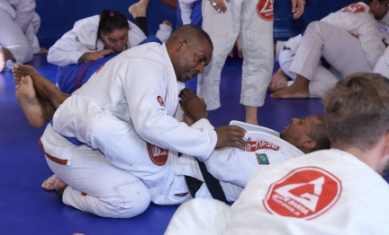 Quest martial arts near me Gracie Barra Agoura